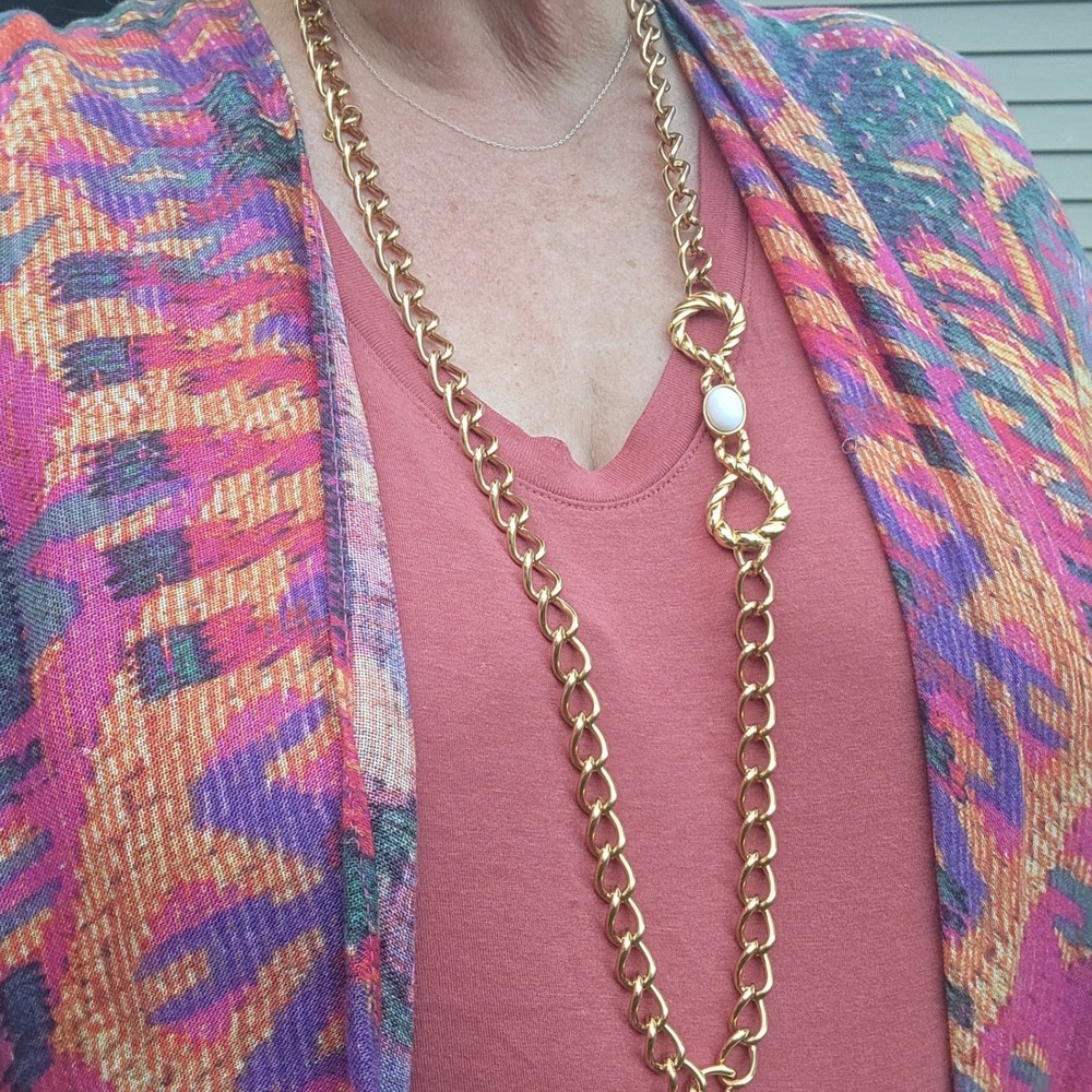 Vintage 1990s Monet Necklace Gold White Cabochon Chunky Long Chain No Closure - Picture 7 of 8